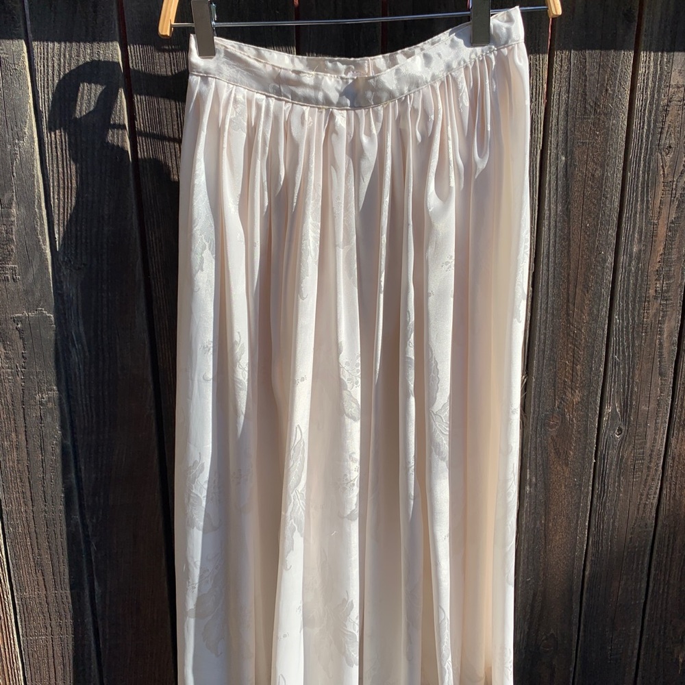 Long White Floral Jacquard Skirt